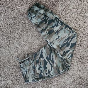 Gap camo joggers